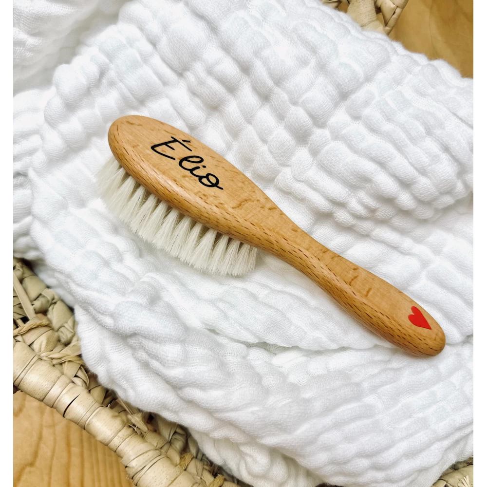 Brosse à cheveux pour bébé