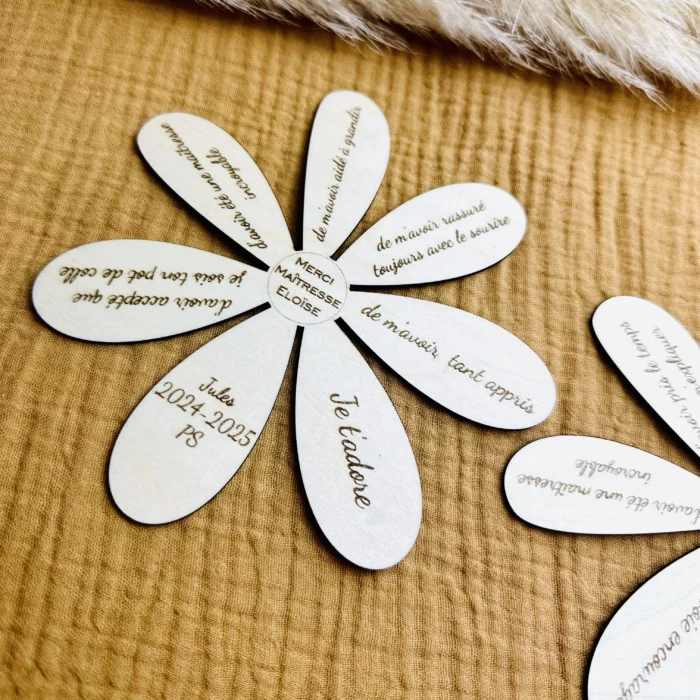 magnet fleur bois